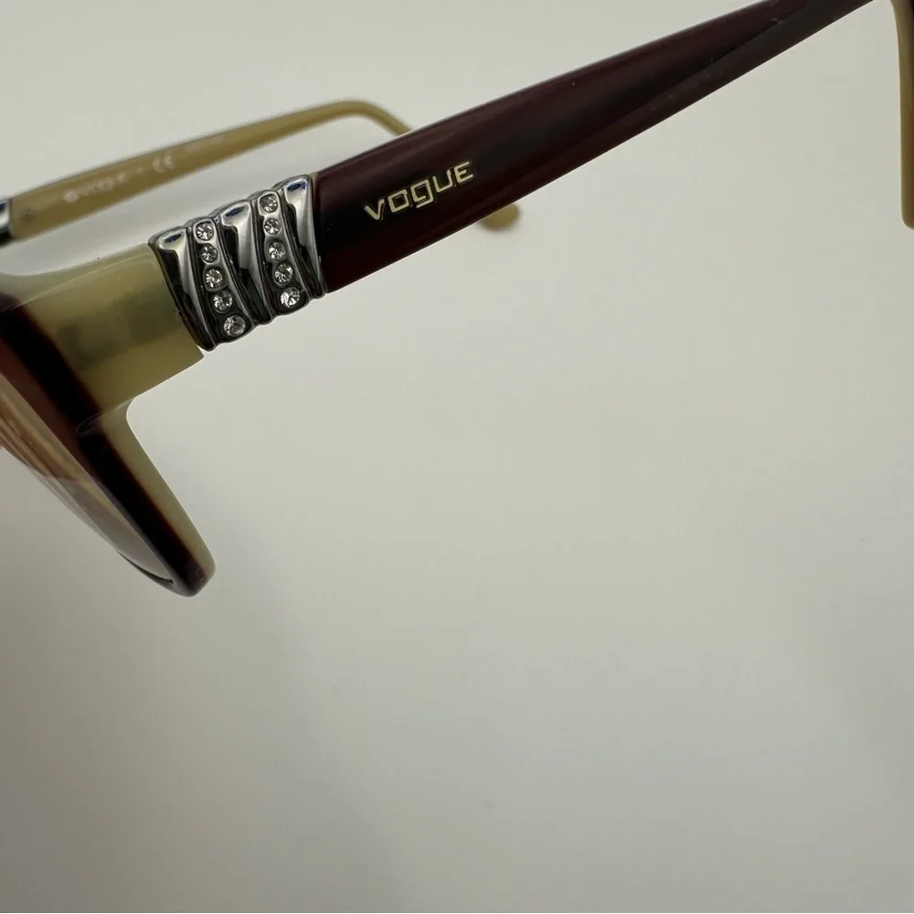 Vogue VO 2765-B 1984 EYEGLASSES FRAMES 53-16-140 Brown Rectangle Burgundy Beige